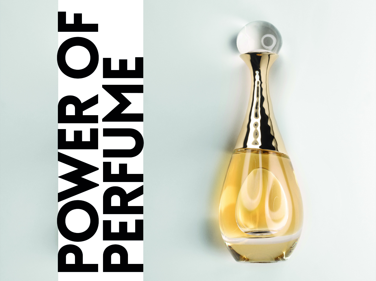 J’adore L’or, Dior : Radieuse, solaire, charnue, un zoom sur la fleur symbole contenu dans un flacon totem au col d’or fluide forgé surmonté d’une perle d’eau. Essence de parfum, 166€ les 50 ml.
