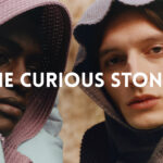 L'HOMME PLISSÉ ISSEY MIYAKE DEVOILE SA CAMPAGNE AUTOMNE HIVER 2025/2026 INTITULEE LITHOLOGY